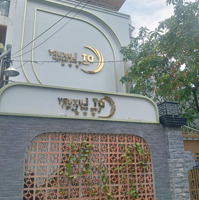 Bán Biêt Thự Đường Nguyễn Thị Thập, Quận 7 Chỉ 16,8 Tỷ