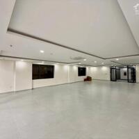 Lô Góc Kim Cương – Tòa Văn Phòng 8 Tầng Võ Chí Công 230m² Mặt Tiền 11m Sổ Vuông