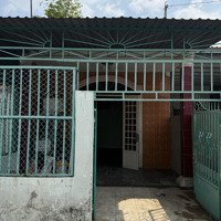 Chủ Gửi Bán Đất Tặng Căn Nhà Cấp 4 Phường Quang Vinh- Biên Hoà. Dt: 4,6X17,2=79M2. Giá: 2Tỷ6