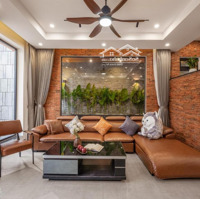 Villa Trần Văn Dư Hồ Bơi Riêng, Khai Thác Ngay, Cách Biển Chỉ Vài Bước!