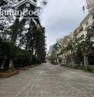 Cho Thuê Mặt Bằng 1900M2 X 5 Tầng (Tổng 72 Phòng) Làm Xklđ, Trường Học, Khách Sạn