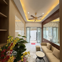 3 Tầng Mới - Hơn 2 Tỷ Tại Vĩnh Hưng