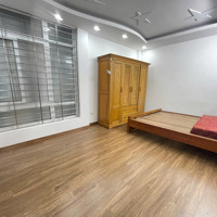 Chính Chủ Bán Nhà 38 Ngõ 180/79 Nam Dư-Moàng Mai, Diện Tích: 33M2 X5T. Giá Bán 2,98 Tỷ.