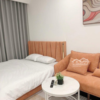 Tôi Bán Gấp Căn 1 Phòng Ngủ+ 46M2, 2.7 Tỷ Bao Phí, Tầng Đẹp, Full Đồ Đầu Tư Hơn 250 Triệu Sẵn Sổ (Dttt 42.8M2)