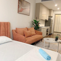 Tôi Bán Gấp Căn 1 Phòng Ngủ+ 46M2, 2.7 Tỷ Bao Phí, Tầng Đẹp, Full Đồ Đầu Tư Hơn 250 Triệu Sẵn Sổ (Dttt 42.8M2)