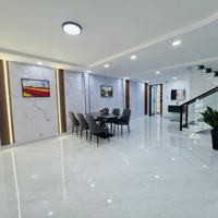 Bán Nhà Mới Đẹp Tặng Full Nội Thất.gần St Coopmart Pvh Q12. Sổ Hồng Chính Chủ Dt: 5,3X19 Vuông Vứt