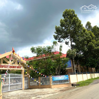 Tôi Đang Kẹt Vốn Xoay Vòng Cần Bán Lô Góc 2 Mặt Tiền Đường Ngay Uỷ Ban Xã Phước Bình. Liên Hệ: 0901336179