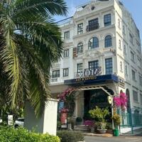 Cần bán nhà phố MT đường Nguyễn Đức Cảnh Dt: 6,5m *18,5m. hầm trệt lửng 3 tầng + áp mái, thang máy