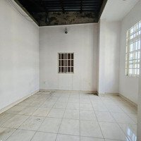 Cho Thuê Nhà Quận 7 (3 Tầng Có 4 Phòng Ngủ+ 3Wc) Giá 15 Triệu/Th. Zalo 0902.550.515