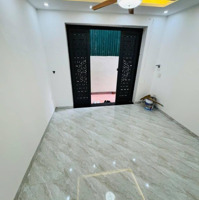 Bán Nhà Vĩnh Hưng 33M X 5T +5,6 Tỷ - Ô Tô 10M- Nhà Mới - Gần Phố