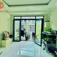Bán nhaBán nhà phường Quang Vinh gần đường Phan Đình Phùng, sổ hồng 1tr1 giá 4,4 tỷ