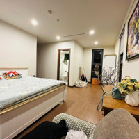 (Chính Chủ) Bán Căn 2 Phòng Ngủ- 2 Vệ Sinh75M2 Ban Công Đông Nam, Nhà Đẹp, Full Nt, Sổ Đỏ. Giá Bán 5 Tỷ Eco Green