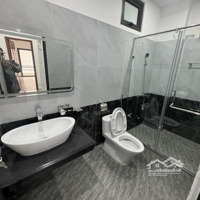 Ngõ To Thông - Gần Ôtô - Nhà Siêu Đẹp - Thang Máy - 40M2 - 5 Tầng - 3 Pn - Nhỉnh 8 Tỷ