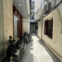 Ngõ To Thông - Gần Ôtô - Nhà Siêu Đẹp - Thang Máy - 40M2 - 5 Tầng - 3 Pn - Nhỉnh 8 Tỷ