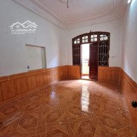 Bán Nhà 53M2, Thoáng Sau, Ngõ 93 Phố Vương Thừa Vũ, Liên Hệ Chính Chủ, Giá Có Thương Lượng