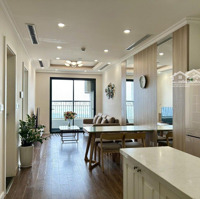 Cho Thuê Nhanh Căn Hộ 2 Ngủ, 2 Vệ Sinh 65M2 Full Đồ View Sông Hồng Cầu Nhật Tân , 14 Triệu/Tháng. 0966286718