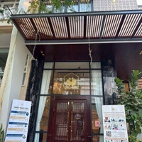 Bán - Cho Thuê : Căn Góc Công Viên Hưng Gia 2 - Phú Mỹ Hưng, Quận 7.