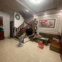 Cần Bán Nhanh Trong Tuần, Nhà Căn Góc Tại Phường Bồ Đề Phường Long Biêndiện Tích30,6M X 5 Tầng