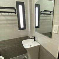 Cho Thuê Nhà Phố Ốp Kính Nguyễn Thiện Thuật Phường 1 Quận 3