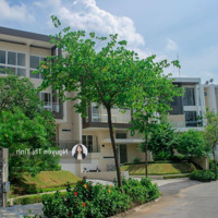 Chính Chủ Bán Gấp Biệt Thự Đơn Lập Ciputra Tây Hồ 318M2 Xây 3Tầng, 1Hầm, Đường 21M, Sổ Đỏ Cất Két