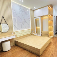 Bán Nhà Mới 6 Tầng Thang Máy Hoàng Hoa Thám, Ba Đình, 9.5 Tỷ - 0966341545
