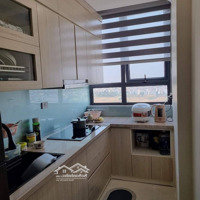Chính Chủ Cho Thuê Gấp 3N, 90M2 Full Đầy Đủ Đồ, Nhà Mới Sạch Sẽ Ban Công Hướng Đông Nam, Lh Ngay
