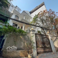 Biệt Thự Sân Vườn 3 Tầng 185M2 - Ôtô - Ở Sướng - Quận Cầu Giấy