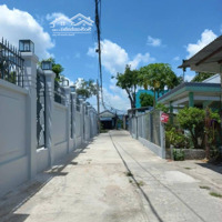 Bán Đất Gần Chợ Hưng Long 100M2, Shr
