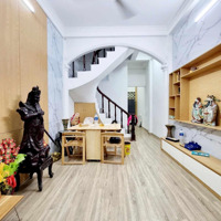 Bán Nhà Tân Ấp Ba Đình Gần Phố Ngõ Đẹp Nhà Chắc Chắn Full Nội Thất Vị Trí Siêu Đẹp