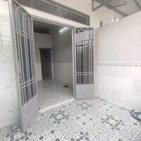 Nhà gần cầu hưng lợi giá như phòng trọ