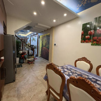Bán Nhà Phường Mai Dịch - Cầu Giấy 5 Tầng 32M2 Ngõ Ô Tô - 10M Ra Ô Tô Nhà Ở Nhiều Lộc Lá Giá Bán 6,3 Tỷ