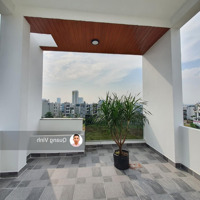 Nhà Phố 1 Trệt 2 Lầu Full Nội Thất, Sổ Riêng Hoàn Công, Gần Làng Đại Học Quốc Gia Hcm, 746 Dĩ An