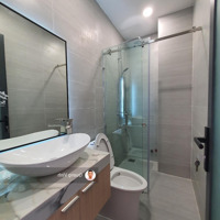 Nhà Phố 1 Trệt 2 Lầu Full Nội Thất, Sổ Riêng Hoàn Công, Gần Làng Đại Học Quốc Gia Hcm, 746 Dĩ An