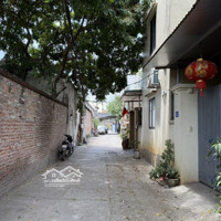 Nhà Cấp 4 Quang Tiến, Ôtô Đỗ Cửa, Đi 50M Ra Phố Quang Tiến, Gần Vincom Megamall.