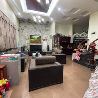 Bán Nhà Lạc Long Quân, Tây Hổ 55M , 5 Tầng,Mặt Tiền5,5M , Giá Bán 17 Tỷ . Vài Bước Ra Hồ Tây