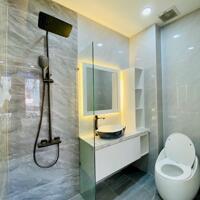 NHÀ 5 TẦNG KHU BÊN SÔNG THỦ ĐỨC - SAU LƯNG TTTM GIGAMALL PHẠM VĂN ĐỒNG- ĐƯỜNG 10M THÔNG - 4 PN - ĐƯỜNG SỐ 20,HBC - 11.x Tỷ