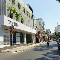 Siêu Phẩm Tuyến Đường Kinh Doanh Sầm Uất Nhất Nguyễn Gia Trí (D2) Dt: 8.4X22M - 3 Tầng Giá Bán 42 Tỷ