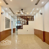 Siêu Phẩm Ngọc Thụy - Nhà 4 Tầng Đẹp, Giá Tốt!!!
Diện Tích: 48.5M | Nhà Lô Góc, Cực Kỳ Thoáng Sáng