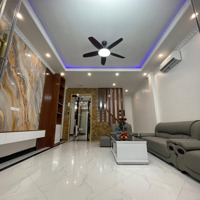 Bán Nhà Phố Phạm Văn Đồng Thang Máy Xịn Sò , Thoáng 2 Mặt