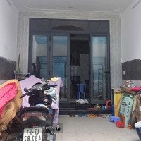 Nhà Đẹp- Tự Xây- Sổ Hoàn Công. Trệt- 2 Lầu. 4 Pn- 3 Vệ Sinh Diện Tích: 93M2. Tc: 86M2. Giá: 5.3 Tỷ Tl.