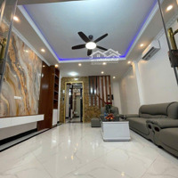 Bán Nhà Phạm Văn Đồng - Hồ Tùng Mậu - Cầu Giấy 40M X 6 Tầng Thang Máy -Mặt Tiền4.6 M Giá Bán 9.35 Tỷ .
