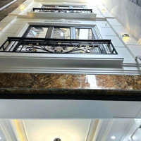 Bán Nhà 6 Tầng Thang Máy Phạm Văn Đồng, Nhà Mới Đẹp,Ô Tô Cách 50M, Kdoanh Tấp Nập.40M2 Nhỉnh 9 Tỷ