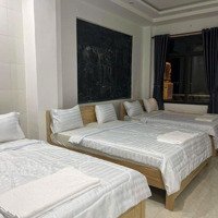 Khách Sạn 5 Tầng Mặt Tiền Nguyễn Tất Thành View Biển