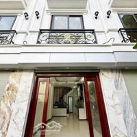 Trong Đê Tổ 12 Yên Nghĩa Nhà 33M 5 Tầng Giá Bán 4Ty9 Vị Trí Ngõ Nông Đẹp Thuận Tiện . Liên Hệ: 0362088669