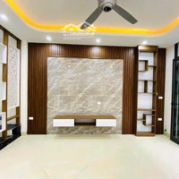 Trong Đê Tổ 12 Yên Nghĩa Nhà 33M 5 Tầng Giá Bán 4Ty9 Vị Trí Ngõ Nông Đẹp Thuận Tiện . Liên Hệ: 0362088669
