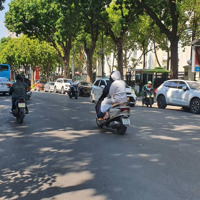 Cho Thuê Lô Góc View Đẹp 15M Lõi Phố Cổ Phù Hợp Nhiều Kinh Doanh Như Cà Phê, Bánh.