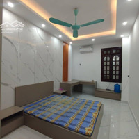 Cần Bán Nhà Tại Hoàng Văn Thái Quận Thanh Xuân - Diện Tích: 29M 4T Chỉ 6.9 Tỷ - Nhà Đẹp Full Nội Thất