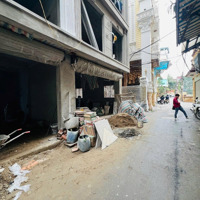 Bán Nhà Phố Hoàng Quốc Việt_55M2 5 Tầng Thang Máy_Phân Lô Oto Tránh_Ngõ Thông Kinh Doanh_ Giá Bán 20 Tỷ