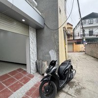 Nhà Bát Khối - Gara - Thang Máy - Diện Tích Rộng - Mặt Tiền Đẹp - Giá Hợp Lí
