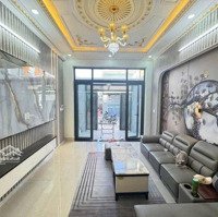 Siêu Phẩm 3 Tầng Lầu Cực Đẹp - 4 Phòng Ngủ- Ngay Chợ Lò Lu , Lã Xuân Oai Q9 Mở Rộng 50M - Chỉ 5. X Tỷ